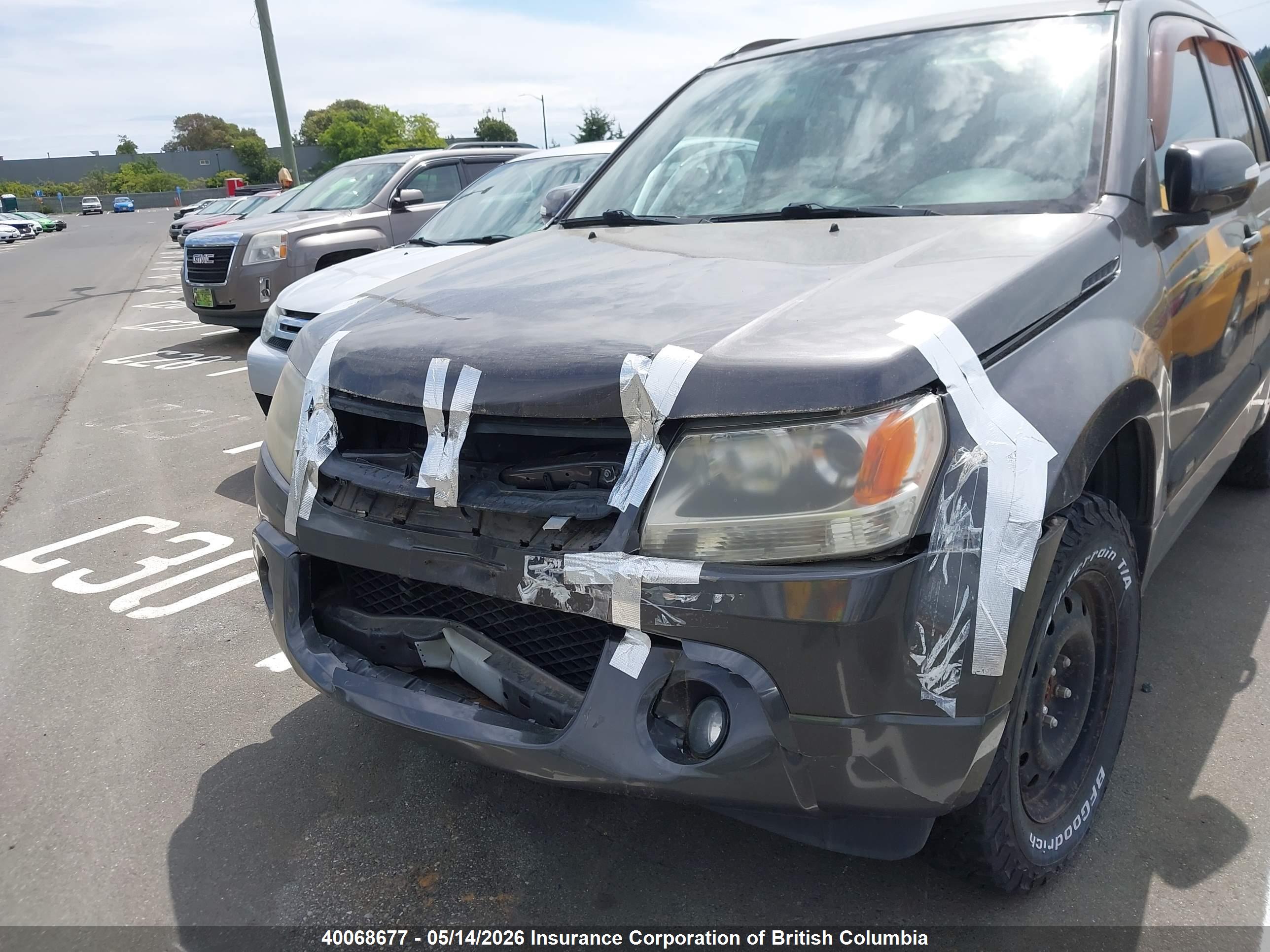 2011 SUZUKI Grand Vitara — VIN JS3TD0D46B4100423 — photo 2